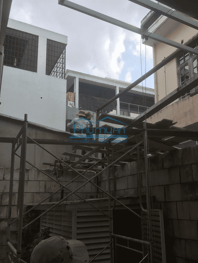 Sua chua nha tron goi 50